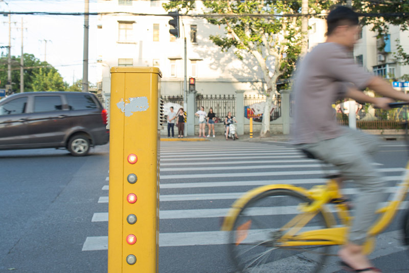 Pedestrian Crossing Warning System